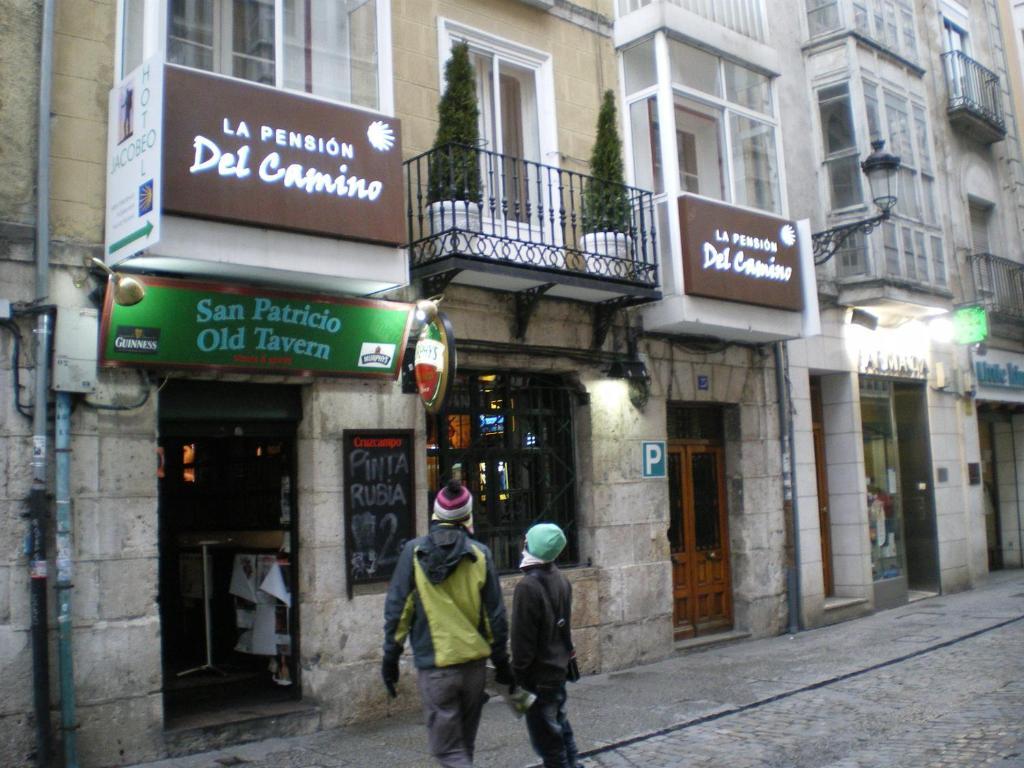 La Pension Del Camino Burgos Luaran gambar